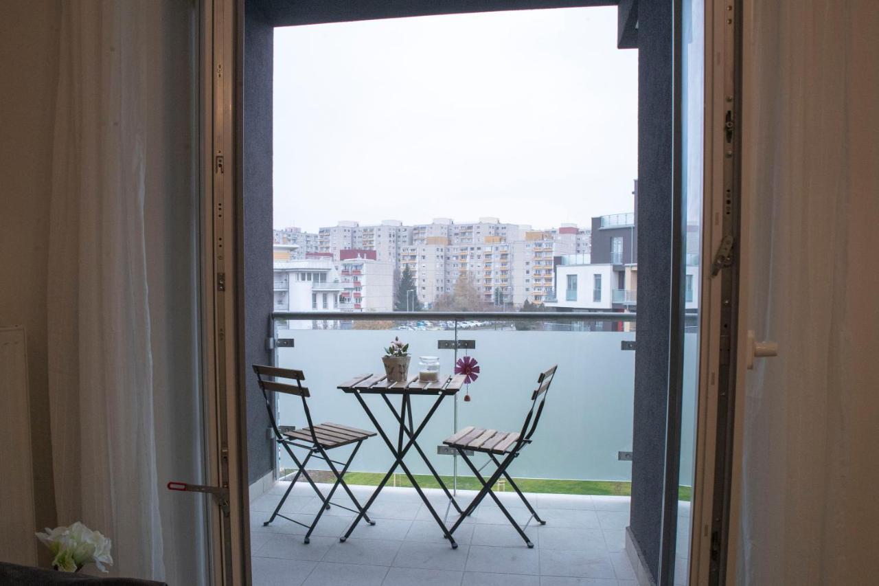 Sasadpark'S New Apartment In The West Part Of Buda Budapest Ngoại thất bức ảnh